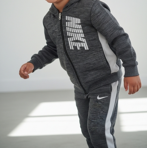 Nike Charcoal Zip-Up and Sweatpants Set - Boys 3T - Picture 3 of 5